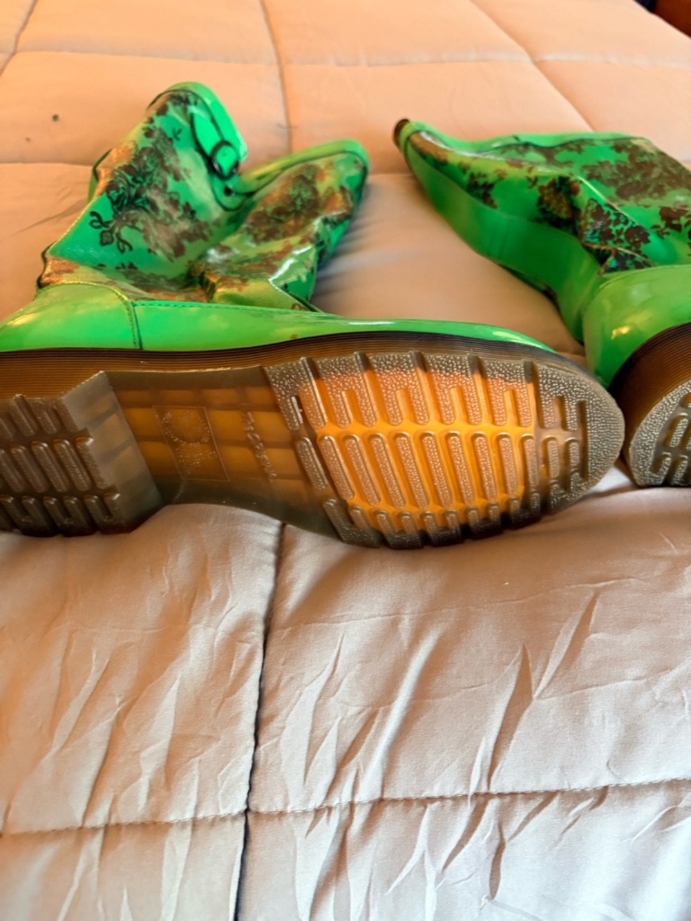 Doc Marten Green Floral Patent Boots for Women size 9 - Picture 2 of 2